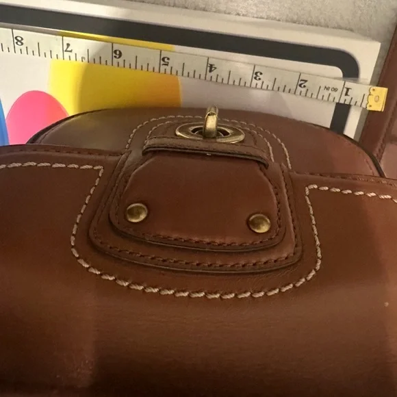 Coach Willis Brown Leather Women's crossbody with the legacy lining…. - Picture 10 of 10